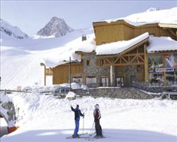 Le Jhana Apartments