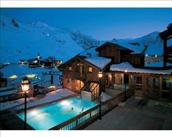 Village Montana Hotel, Suites & Residences