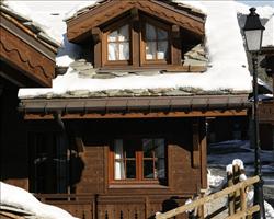 Chalet Ours de Neige