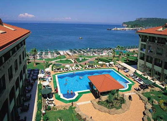 Fame Residence Kemer in Antalya, Turkey | SNO