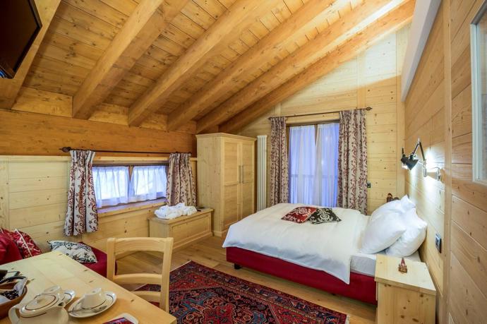 Hotel de Gletscher, Staffal