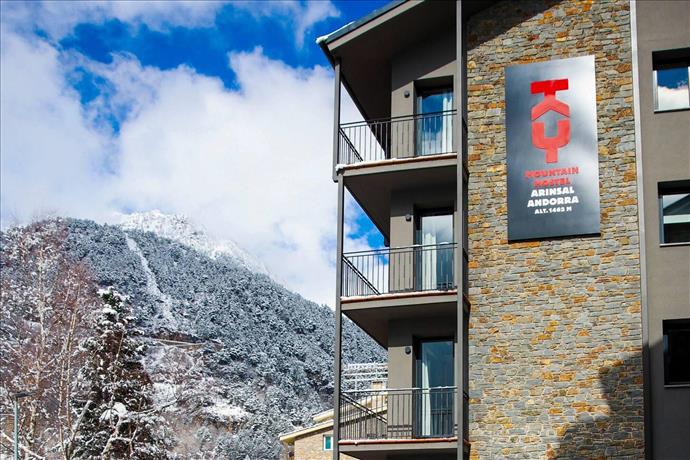 KY Mountain Hostel Arinsal