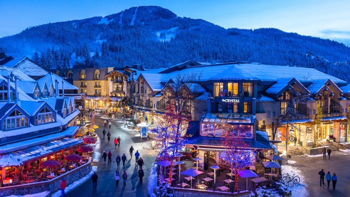 Crystal Lodge & Suites