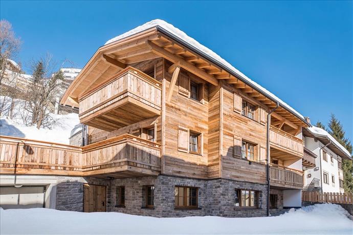 Chalet Crystal
