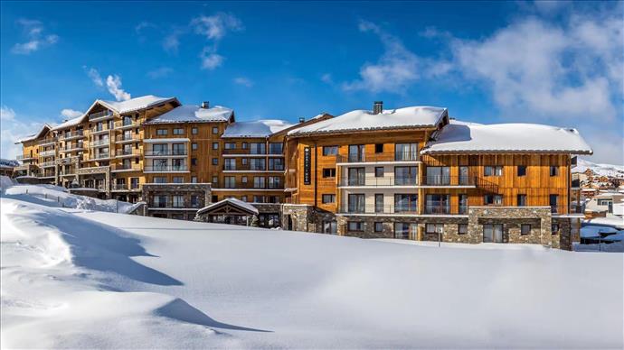 Daria-I Nor Apartments