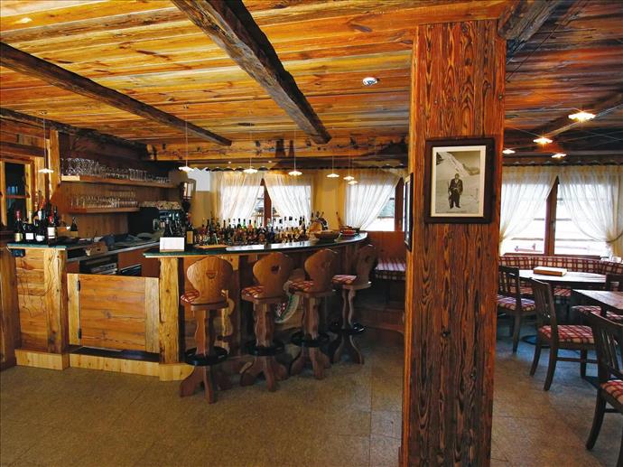 Hotel Lo Scoiattolo, La Trinité