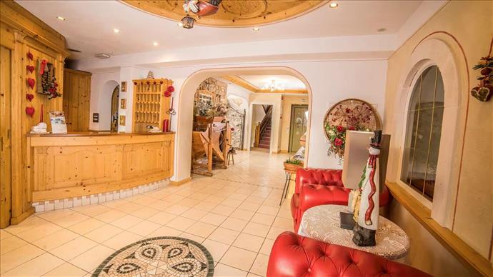 Hotel Arnika, Pozza di Fassa