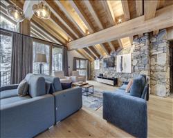 No. 7 CLUB Bellevarde