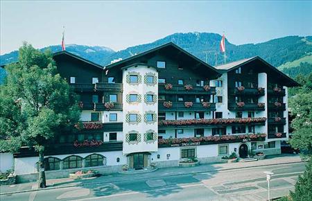 Hotel J gerwirt Kitzbuhel Austria Summer holidays SNO